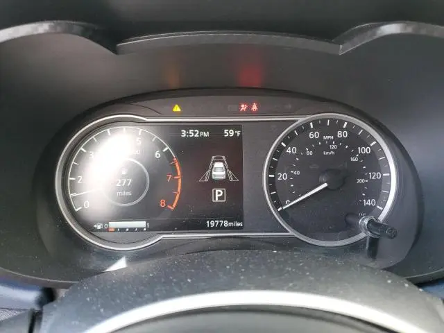 2025 NISSAN VERSA SV  