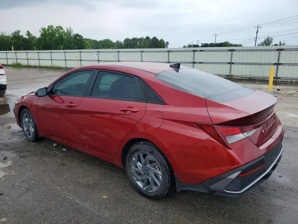 2024 HYUNDAI ELANTRA SEL  