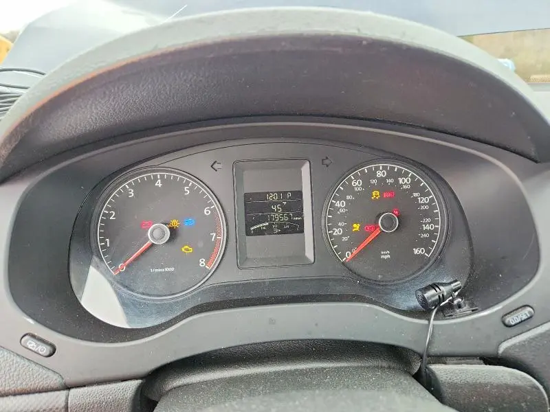 2014 VOLKSWAGEN JETTA BASE  