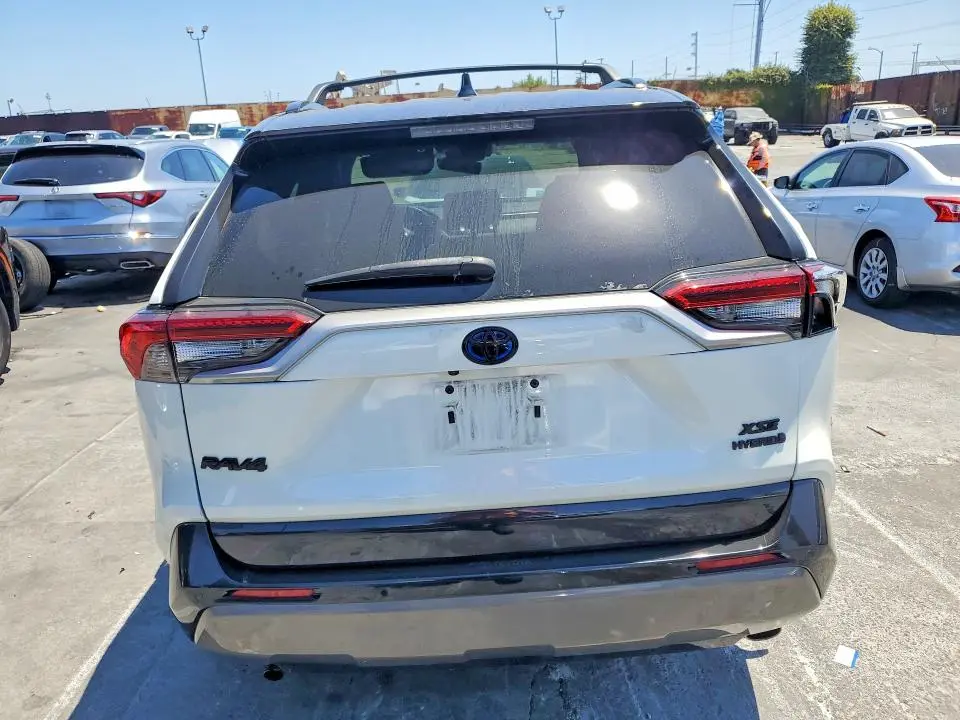 2021 TOYOTA RAV4 XSE  