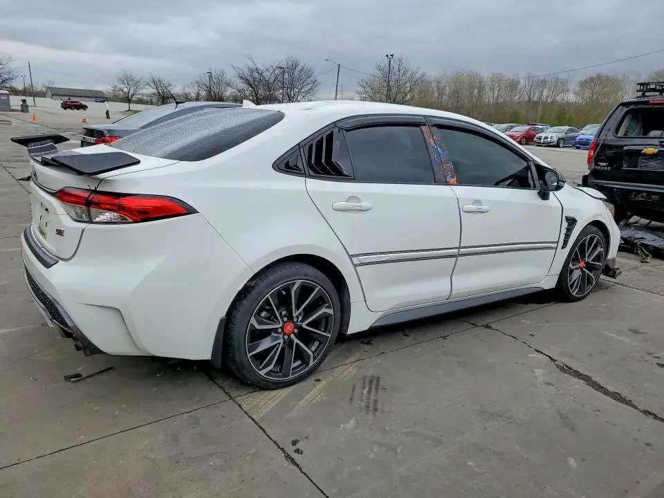 2022 TOYOTA COROLLA SE  