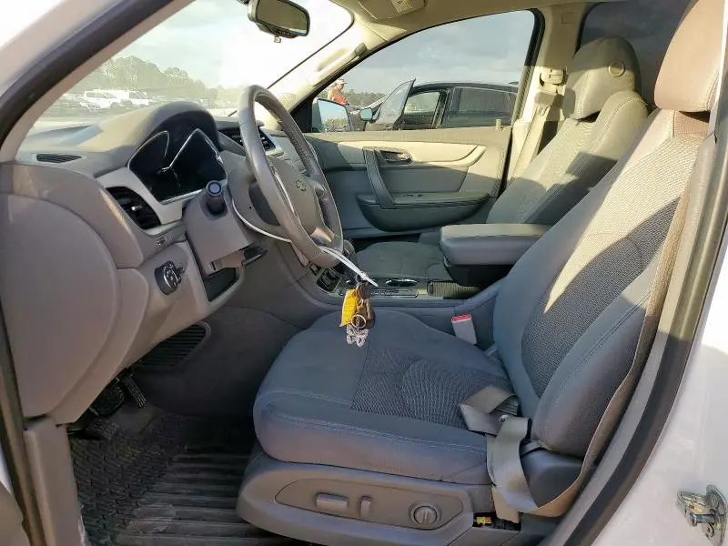 2017 CHEVROLET TRAVERSE LT  