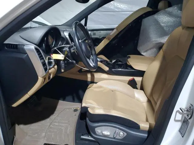 2016 PORSCHE CAYENNE   