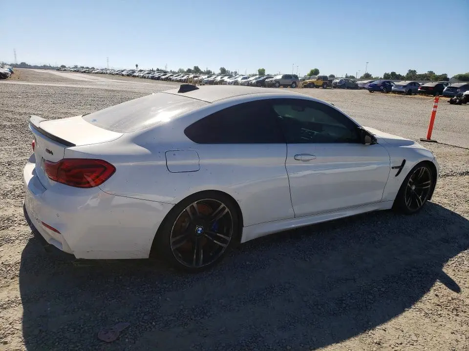 2018 BMW M4   