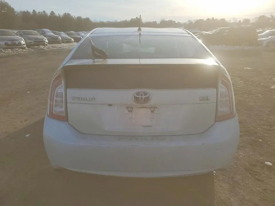 2014 TOYOTA PRIUS   