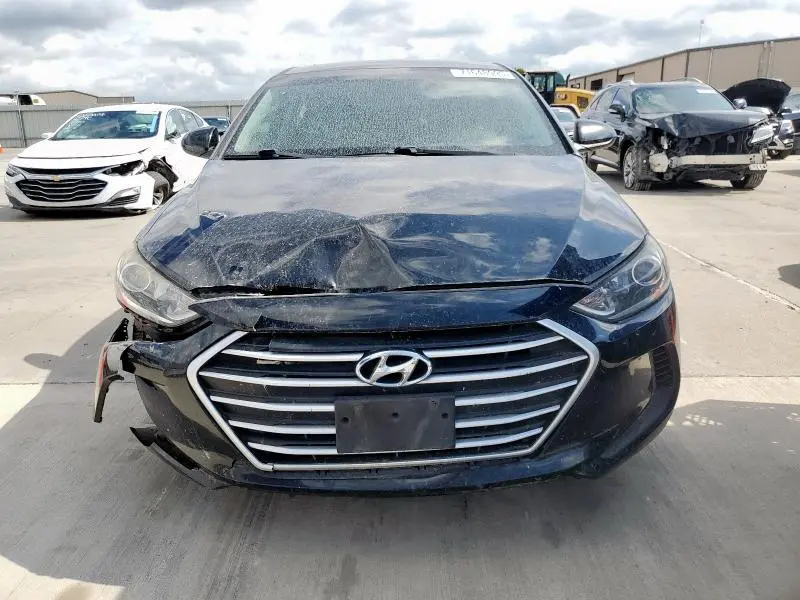 2023 HYUNDAI ELANTRA SE  