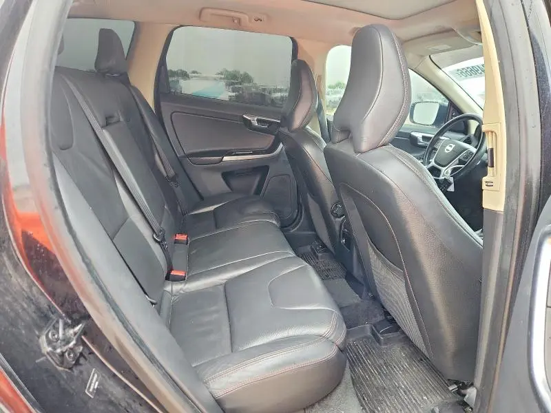 2013 VOLVO XC60 3.2  