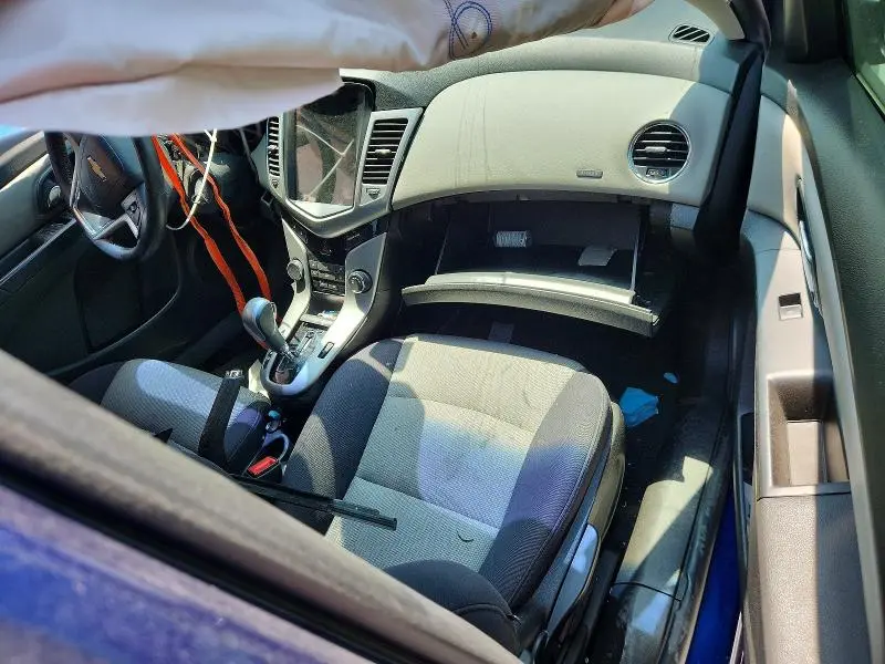 2013 CHEVROLET CRUZE LS  