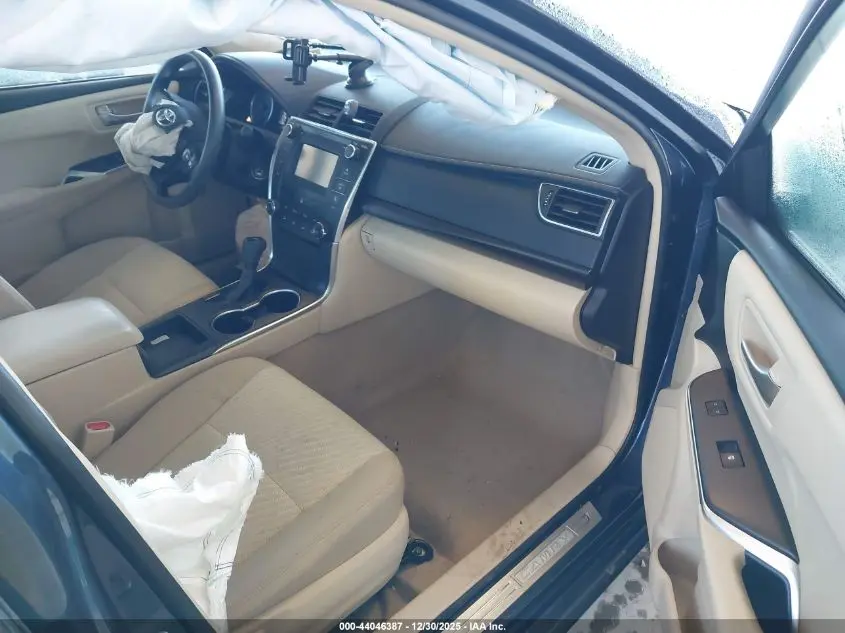 2017 TOYOTA CAMRY LE