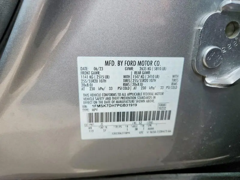 2023 FORD EXPLORER XLT  