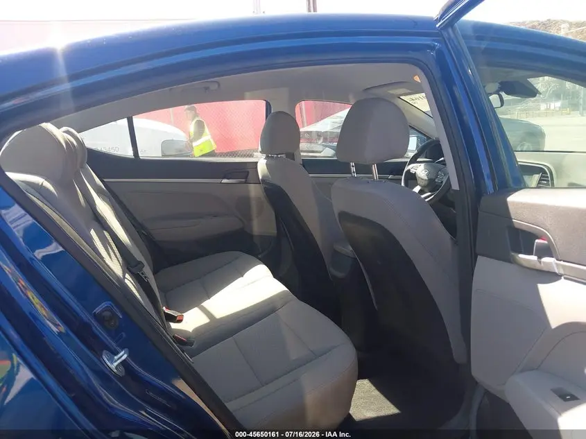 2020 HYUNDAI ELANTRA SE
