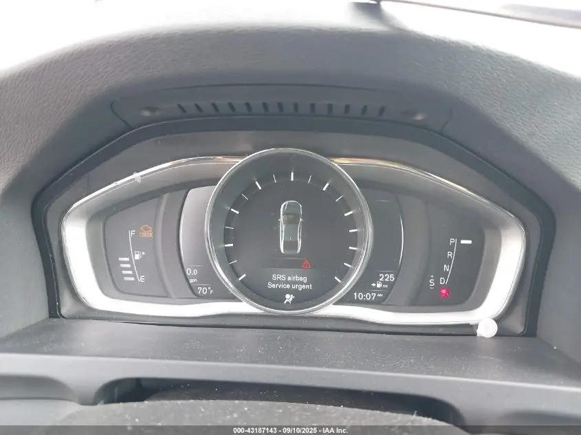 2017 VOLVO S60 T5 DYNAMIC