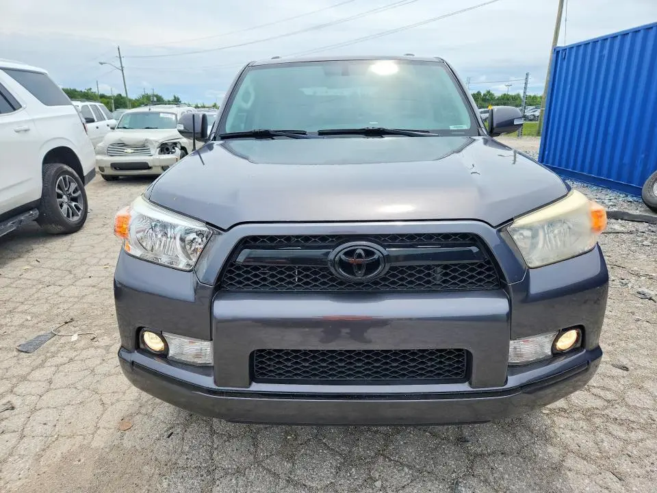 2010 TOYOTA 4RUNNER SR5  