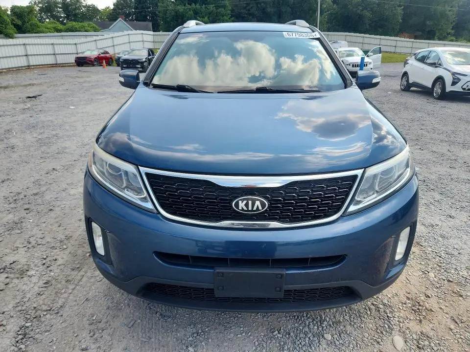 2014 KIA SORENTO LX  