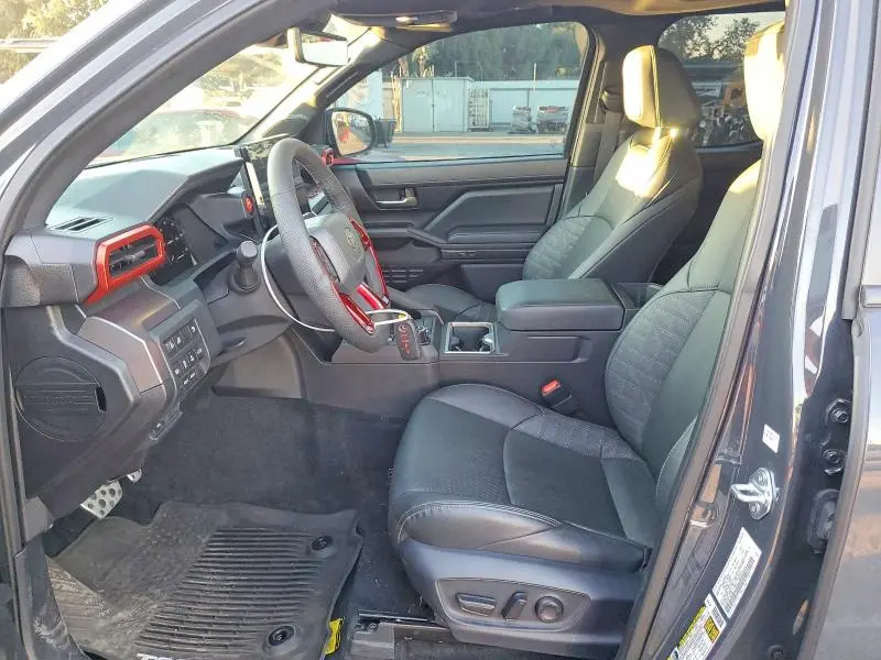 2025 TOYOTA TACOMA TRD SPORT HV  