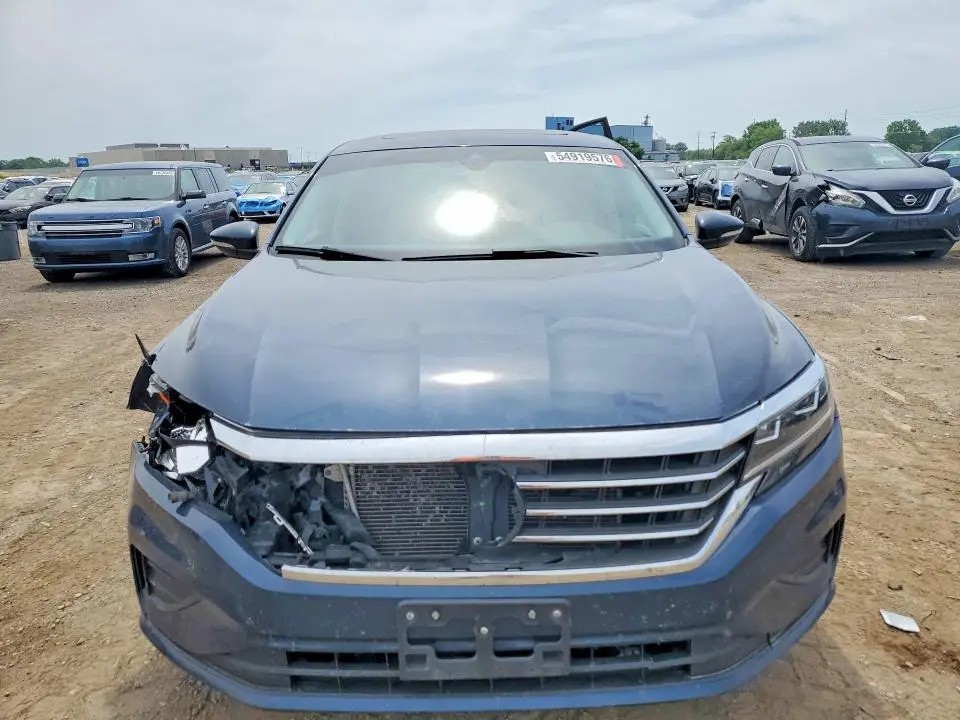 2022 VOLKSWAGEN PASSAT SE  