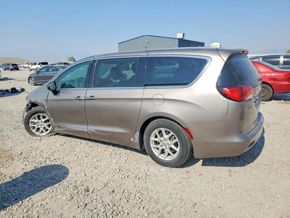 2018 CHRYSLER PACIFICA LX  