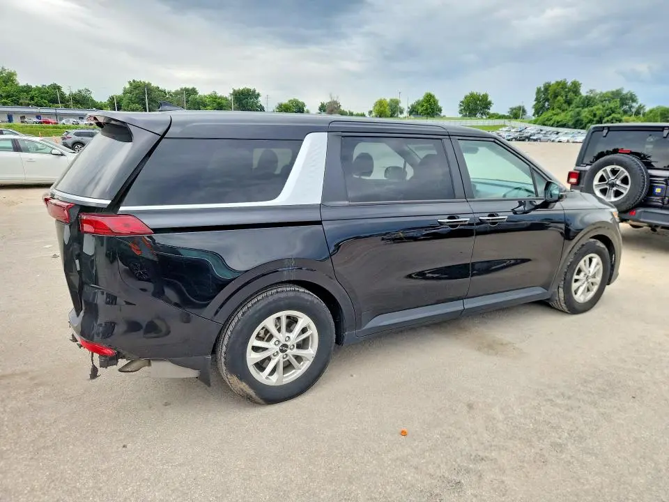 2023 KIA CARNIVAL LX  