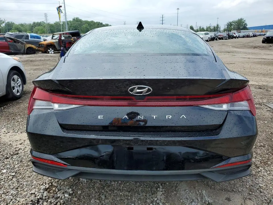 2021 HYUNDAI ELANTRA SEL  