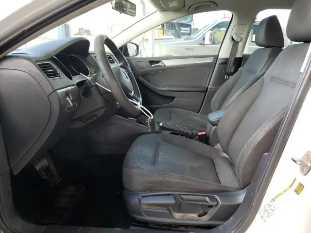 2016 VOLKSWAGEN JETTA SE  