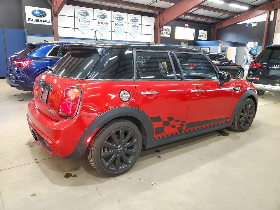2017 MINI COOPER S  