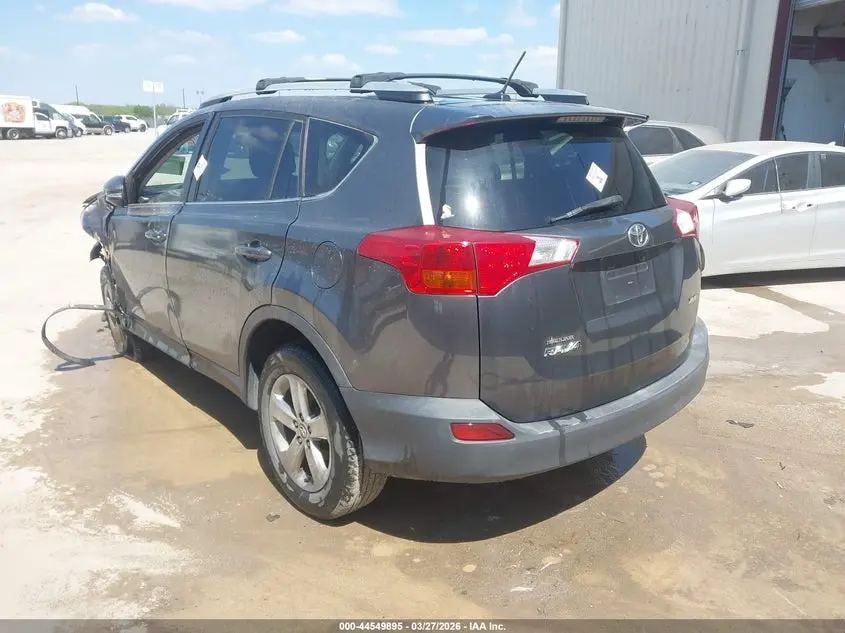 2015 TOYOTA RAV4 XLE