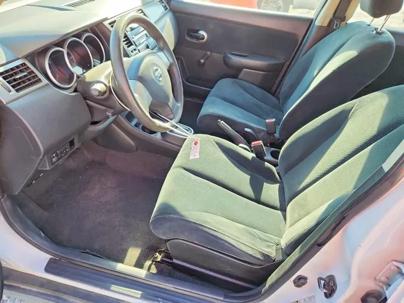 2010 NISSAN VERSA 1.8 S  