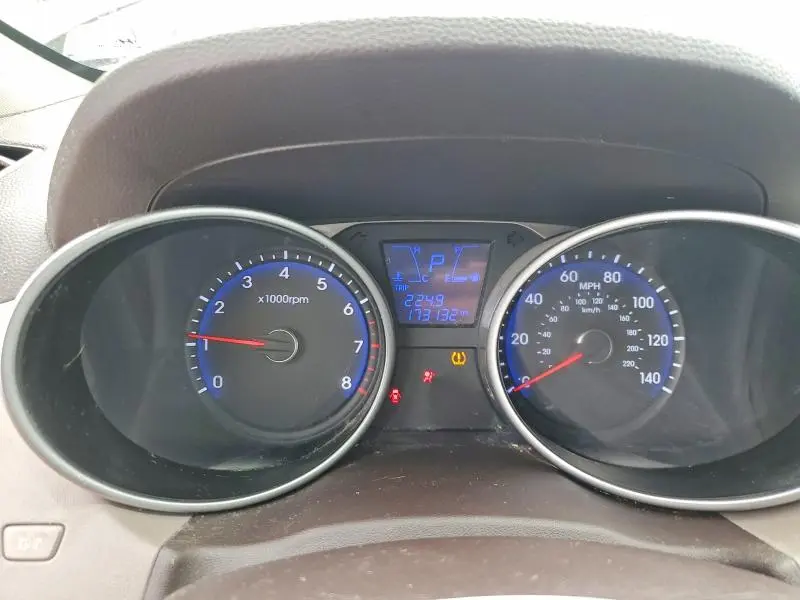 2012 HYUNDAI TUCSON GL  