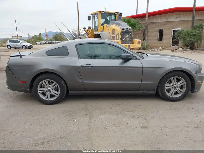 2014 FORD MUSTANG V6