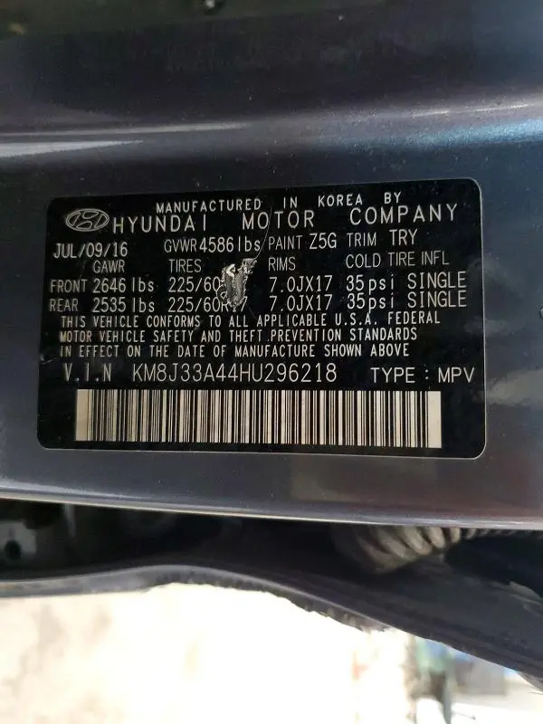 2017 HYUNDAI TUCSON SE  