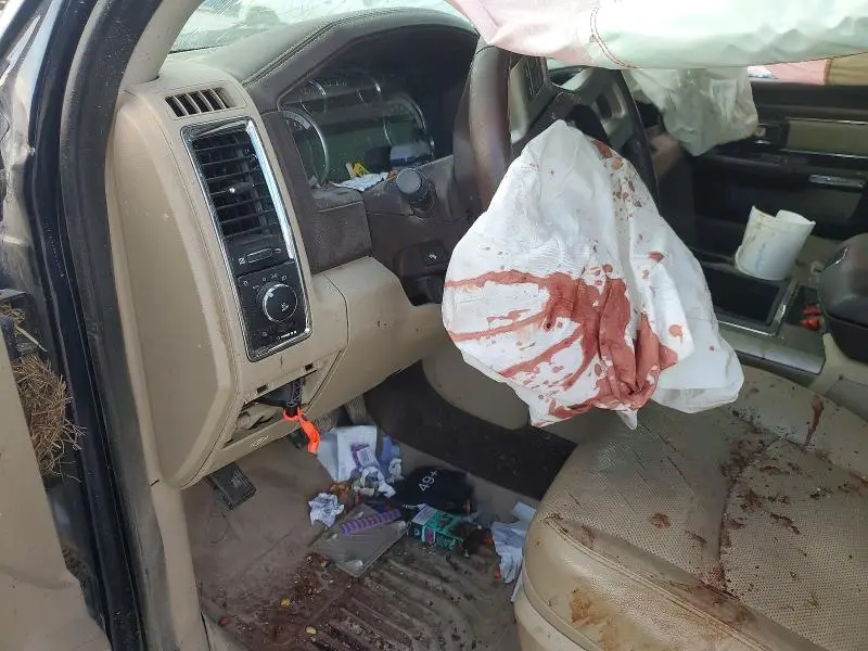 2013 RAM 1500 LARAMIE  