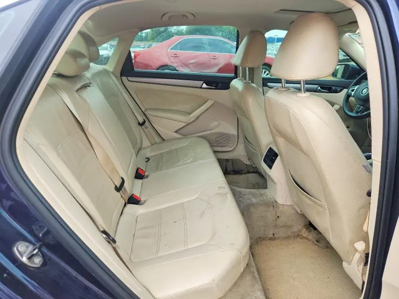 2014 VOLKSWAGEN PASSAT SE  