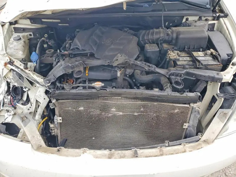 2012 KIA SEDONA LX  