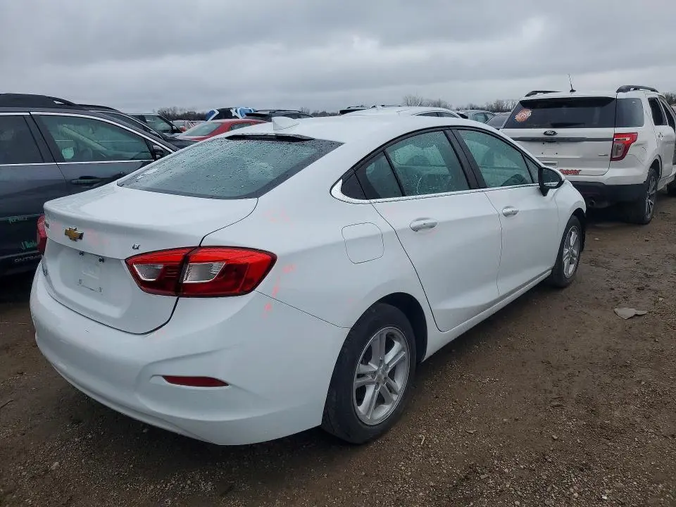 2018 CHEVROLET CRUZE LT  