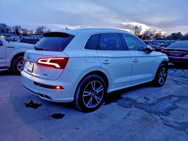 2020 AUDI Q5 E PREMIUM  