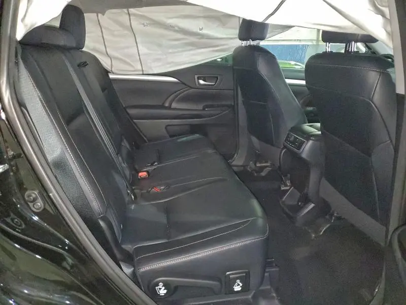 2014 TOYOTA HIGHLANDER XLE  