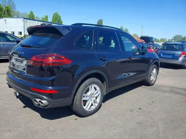2016 PORSCHE CAYENNE S  