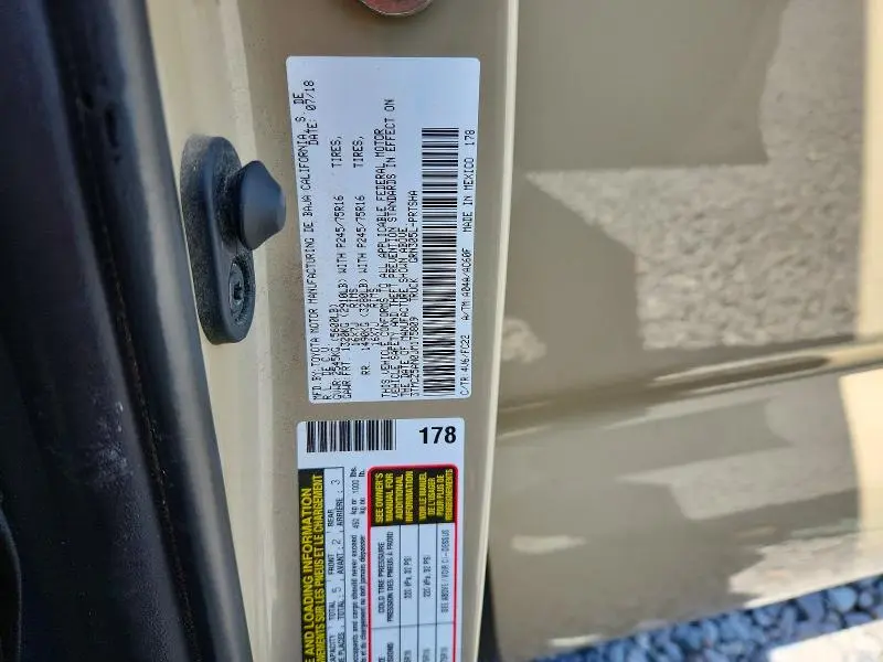 2018 TOYOTA TACOMA SR5 V6  