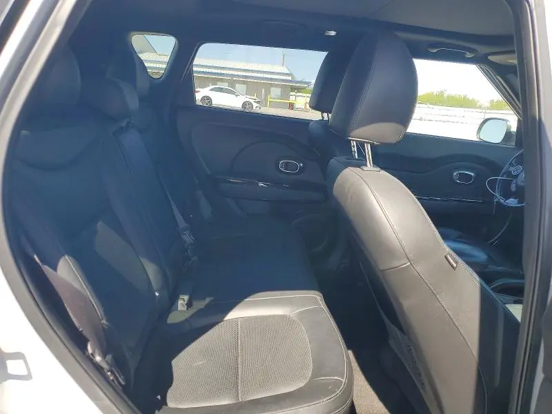 2014 KIA SOUL !  