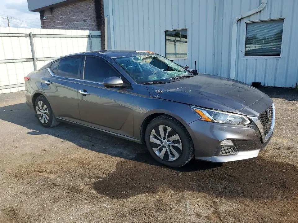 2020 NISSAN ALTIMA S  