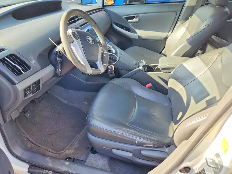 2010 TOYOTA PRIUS V  
