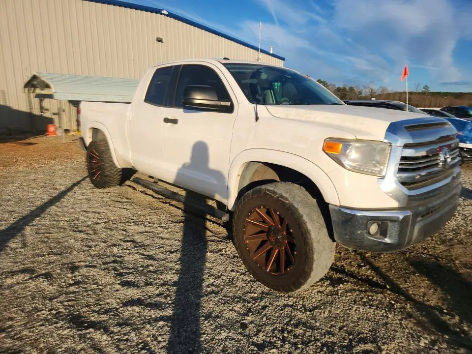 2017 TOYOTA TUNDRA DOUBLE CAB SR  