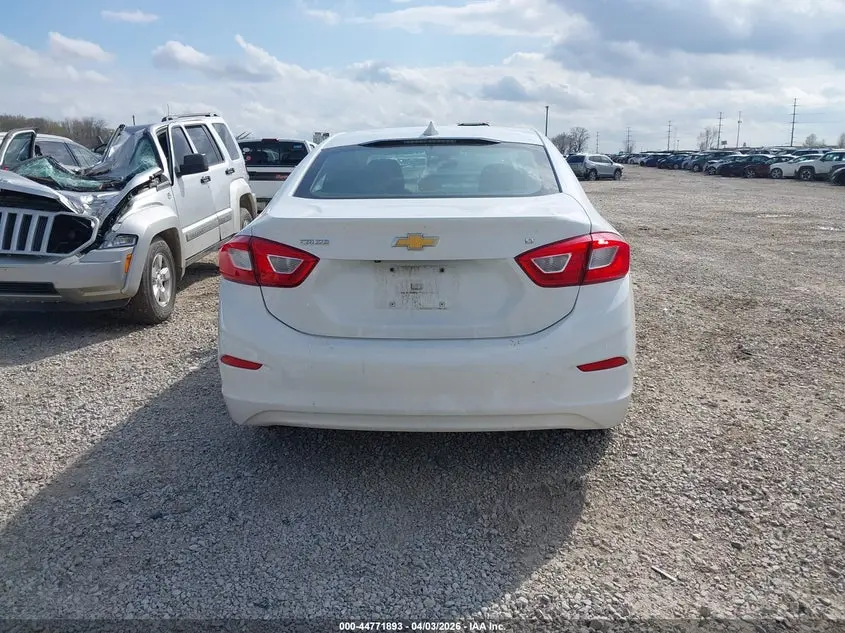 2018 CHEVROLET CRUZE LT AUTO