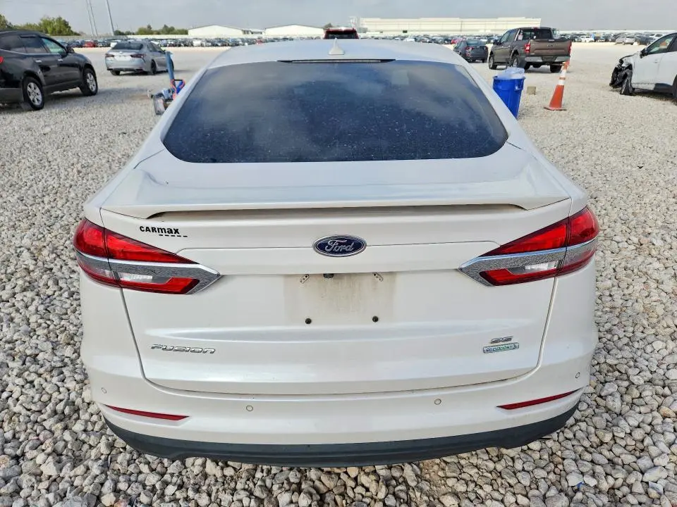 2019 FORD FUSION SE  