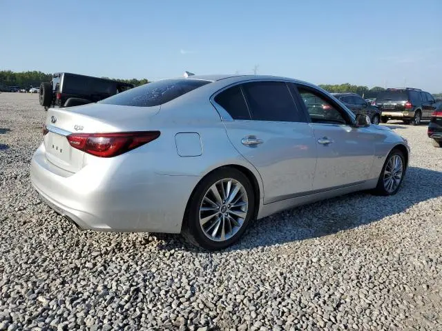 2018 INFINITI Q50 LUXE
