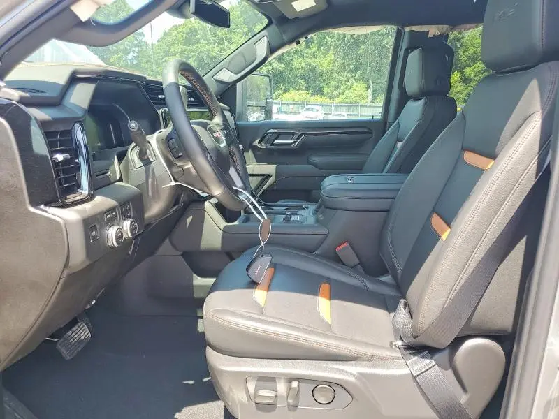 2026 GMC SIERRA K2500 AT4  