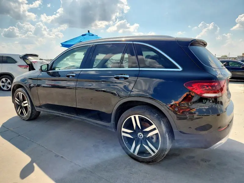 2021 MERCEDES-BENZ GLC 300  