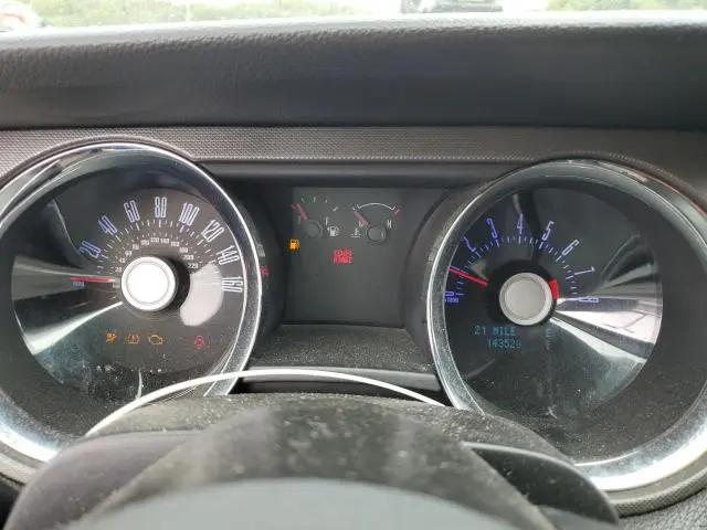 2011 FORD MUSTANG