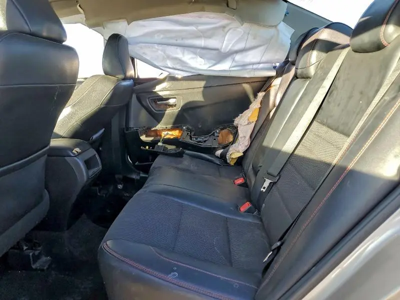 2016 TOYOTA CAMRY LE  