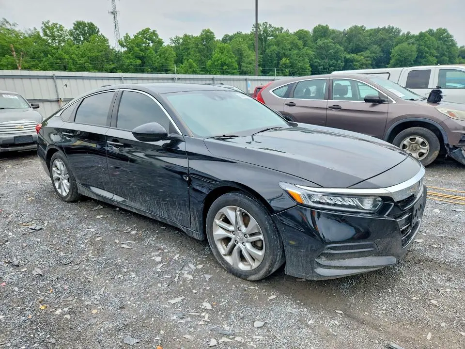 2018 HONDA ACCORD LX  